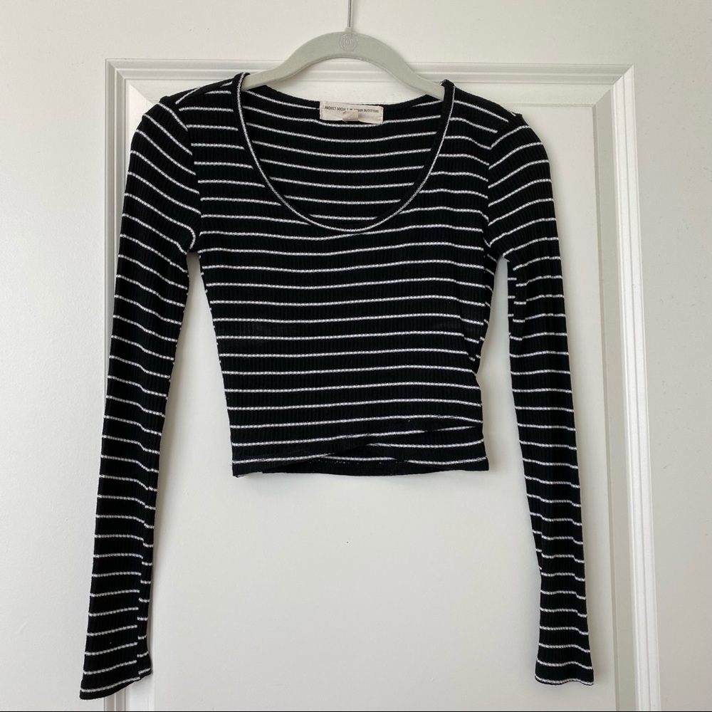 Urban Outfitters Long Sleeve Cropped Top